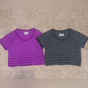 This Women's Athleta Fastest Track Tee Shirt Bundle in size XL